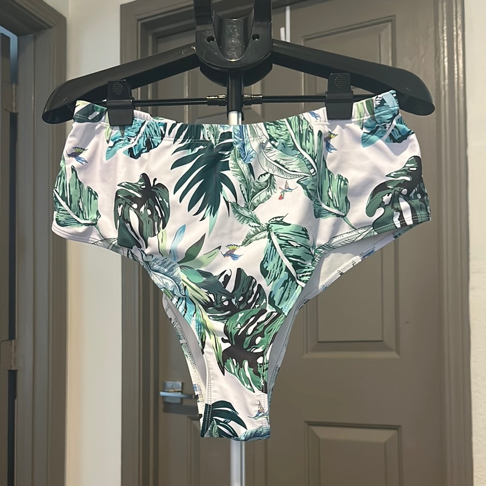 SHEIN Tropical Leaf Bikini Bottoms